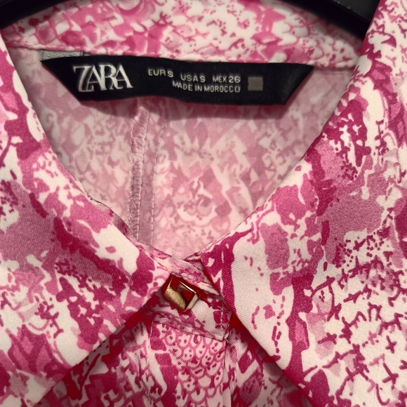 US S🌸Zara Vibrant Pink Patterned Button Down Shirt *P2P 22" - Picture 7 of 8
